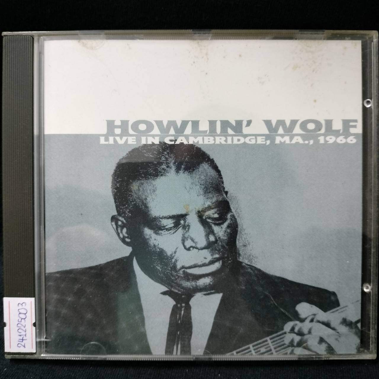 Howlin' Wolf – Live In Cambridge, MA., 1966 / ไม่ระบุ / ปกมีจุดเหลือง / แผ่นสวย