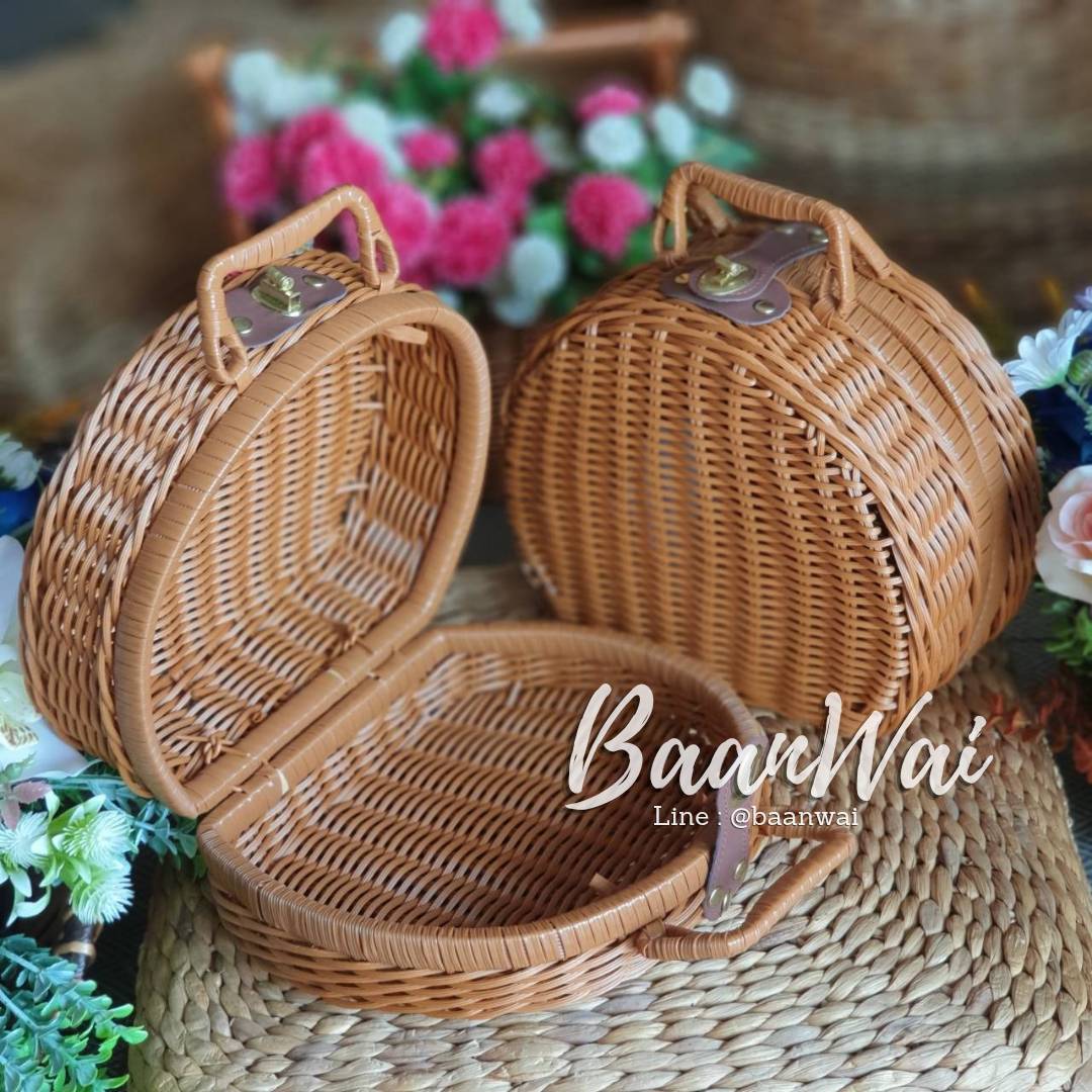 กระเป๋าหวายเทียม ขนาด 12 * 23 *25 cm