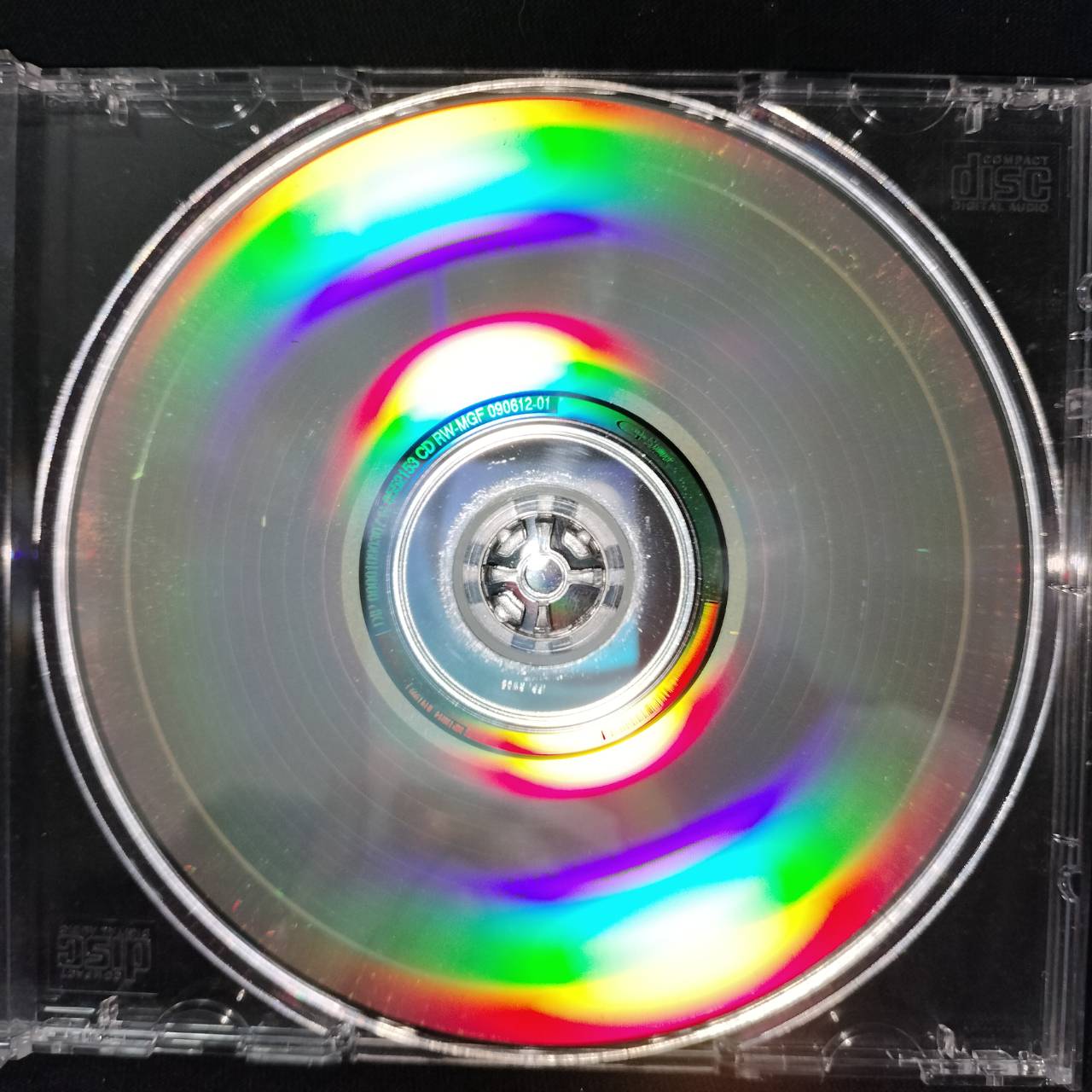 GRAMMY – Play Project / กล่องกระดาษเก่าเก็บ / สติ๊กเกอร์ของแถมไม่ครบ / แผ่นดี