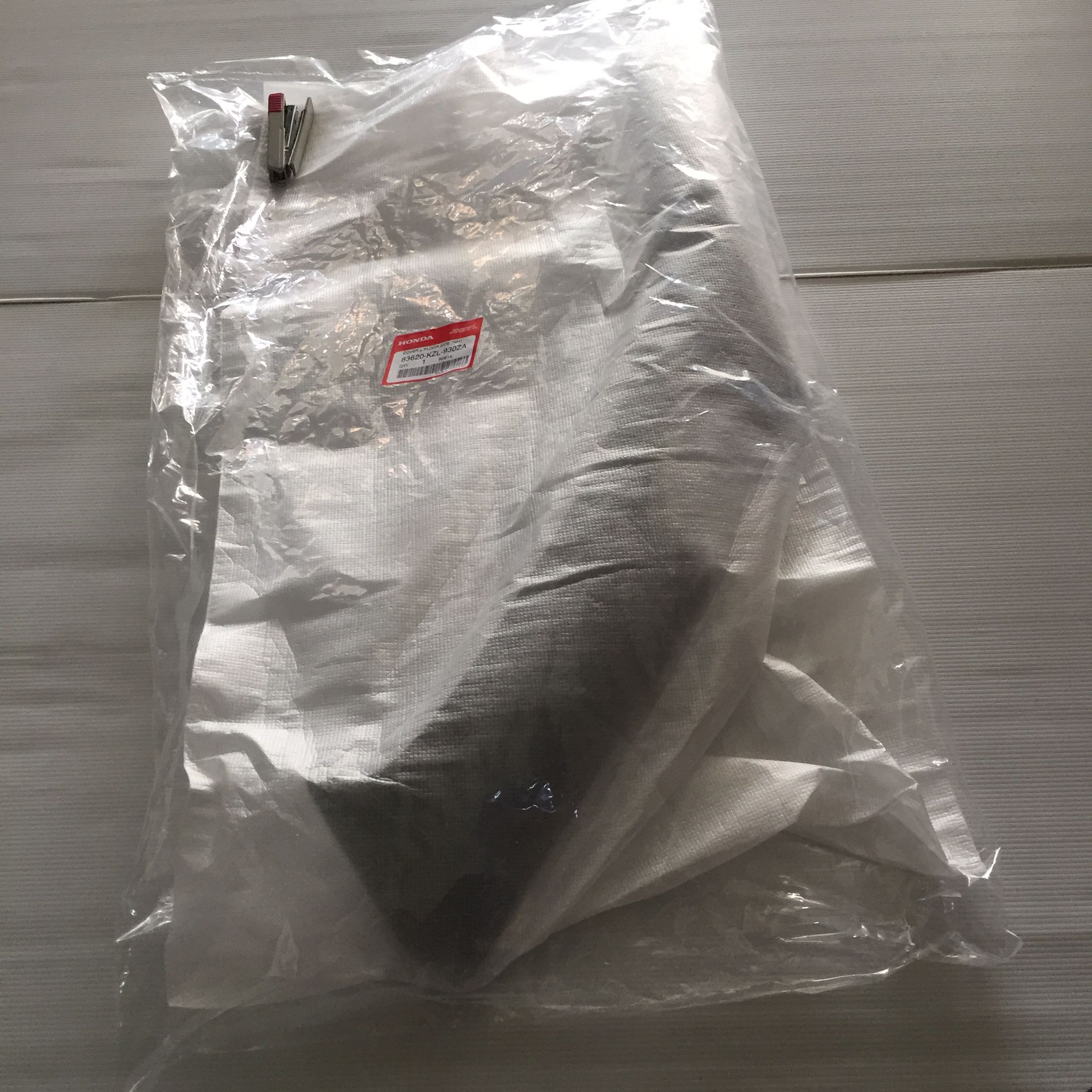 83620-KZL-930ZA ฝาครอบข้างที่วางเท้าด้านซ้าย NSC110C SPACY i (2012) อะไหล่แท้ HONDA