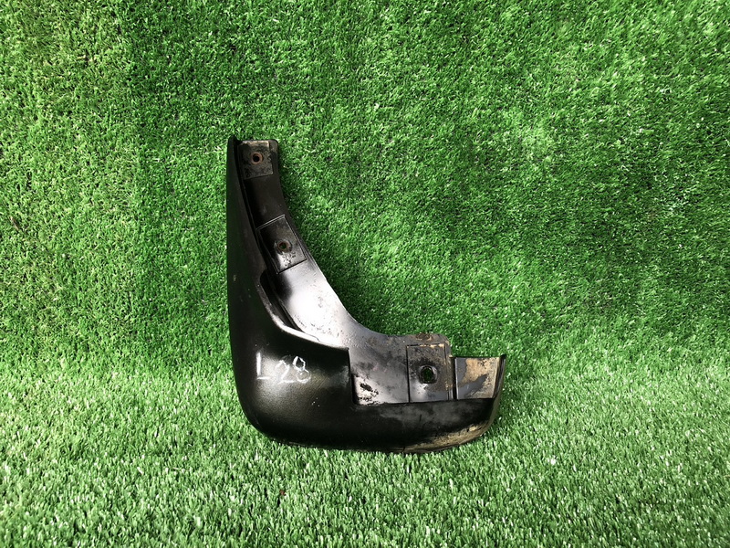 แผ่นกันโคลนรถยนต์