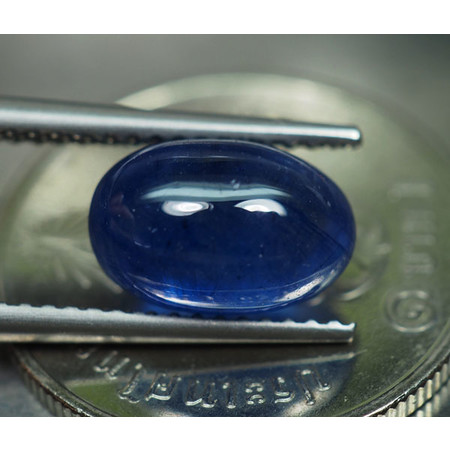 พลอยไพลินหลังเบี้ย (Sapphire) 4.15 กะรัต