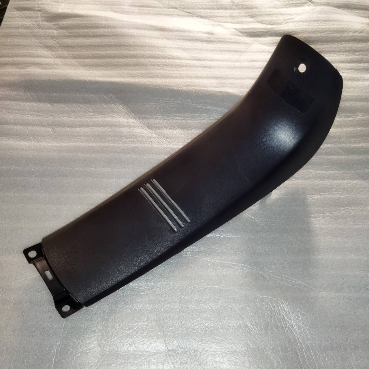 64320-KTM-640 คอนโซลกลาง WAVE125 คาร์บู ตัวยาวสีดำด้าน WAVE125R WAVE125S รหัสใหม่ 64320-KPH-900 อะไหล่แท้ HONDA