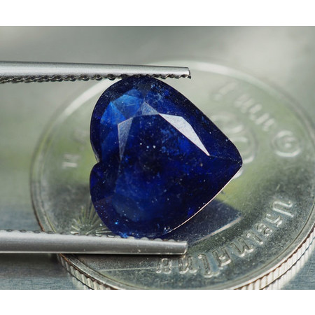 พลอยไพลิน (Blue Sapphire) 2.95 กะรัต