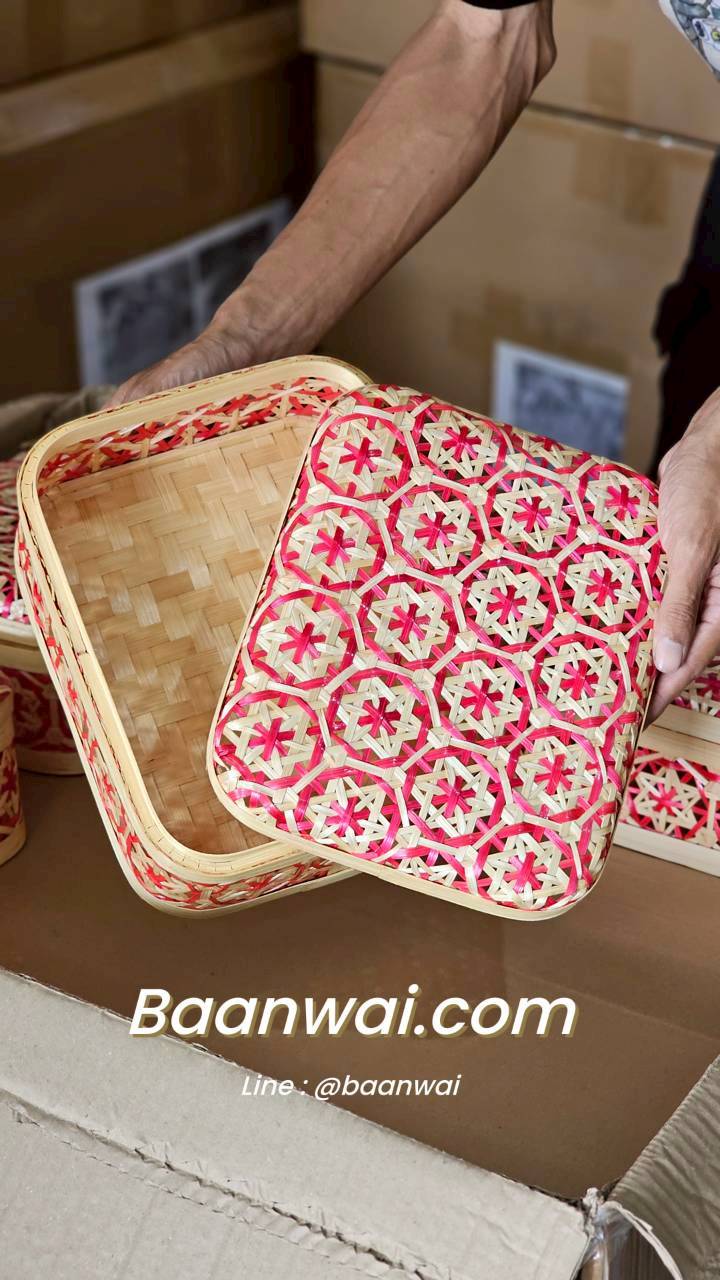 กล่องไม้ไผ่ ลายพิกุล ขนาด 20*25*8 cm