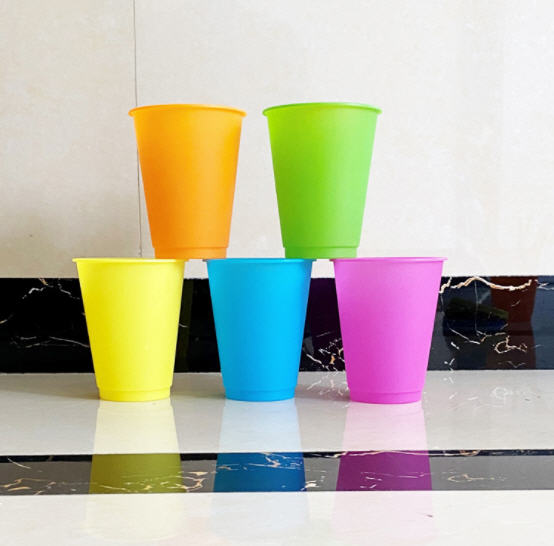 แก้วพลาสติก,แก้วพลาสติกพร้อมหลอด,แก้วเปลี่ยนสี,475ml