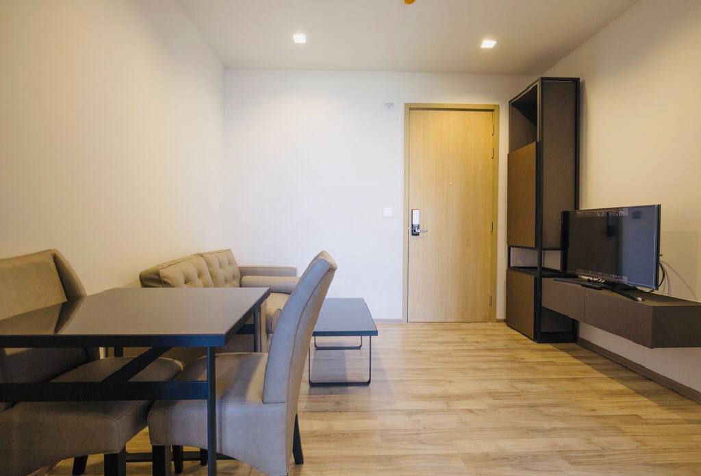 The Line Jatujak-Mochit