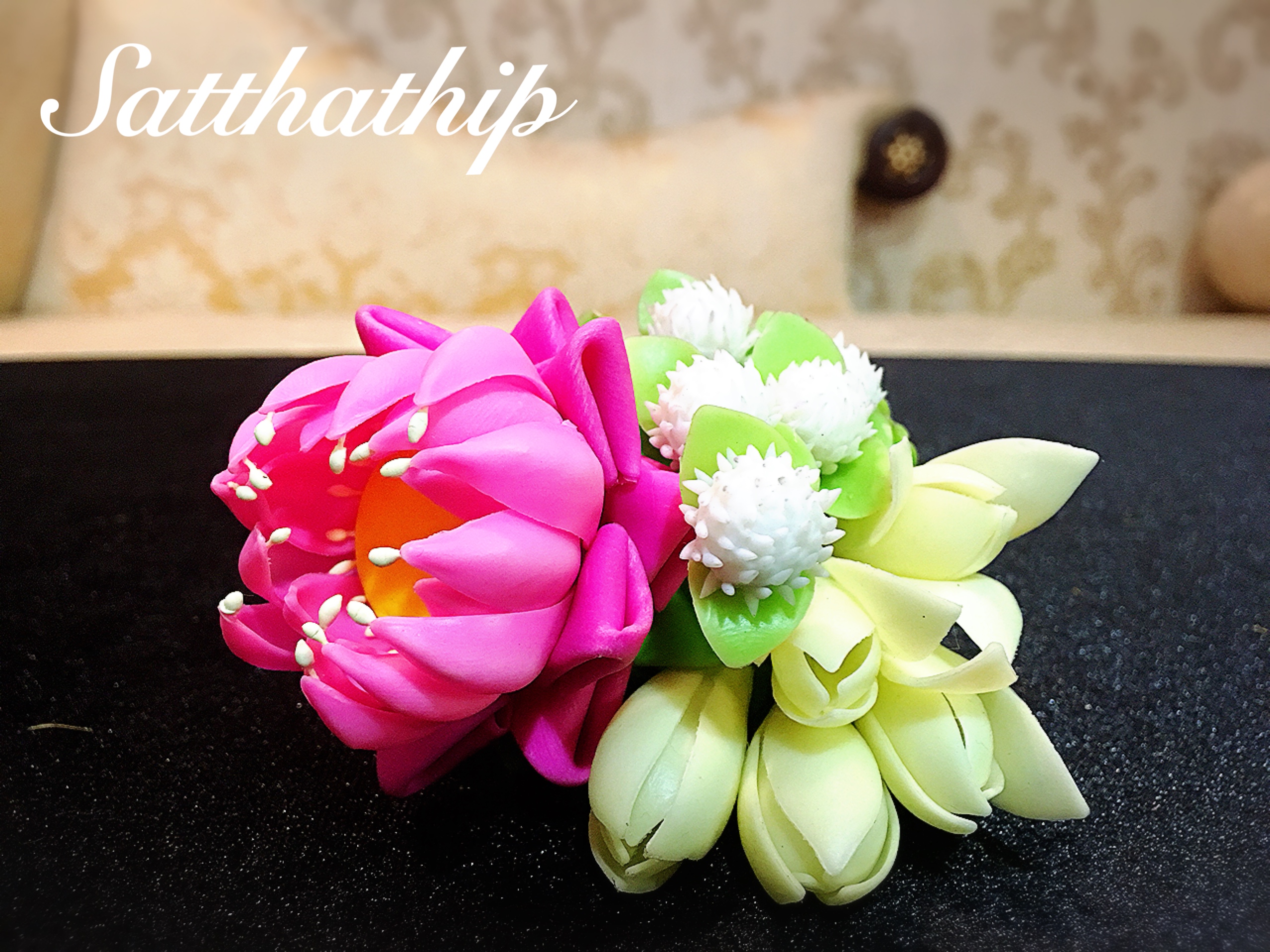 กรวยดอกบัวผสม ประดิษฐ์จากดิน