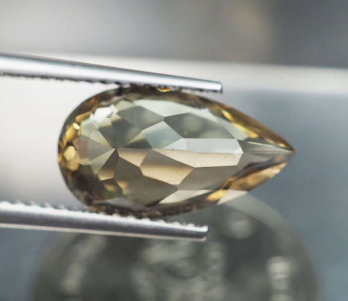 สคาโพไลท์สีเหลือง (Scapolite) 2.75 กะรัต