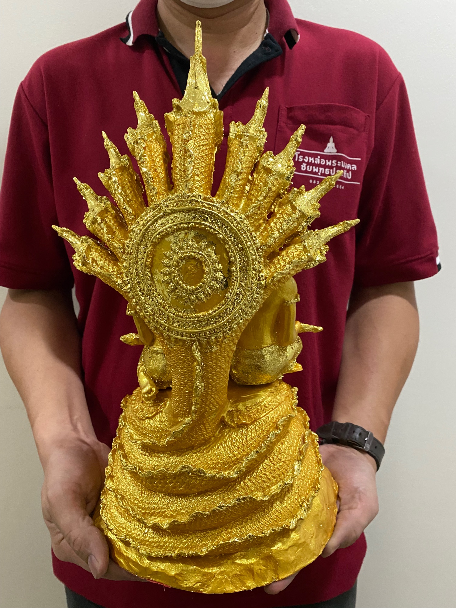 ปู่ศรีสุทโธย่าศรีประทุมา เเห่งคำชะโนด สูง16นิ้ว กว้าง8.5นิ้ว องค์สีทอง