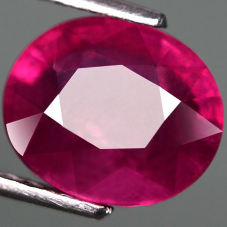 พลอยทับทิม (Ruby) 5.60 กะรัตสีชมพูอมม่วง