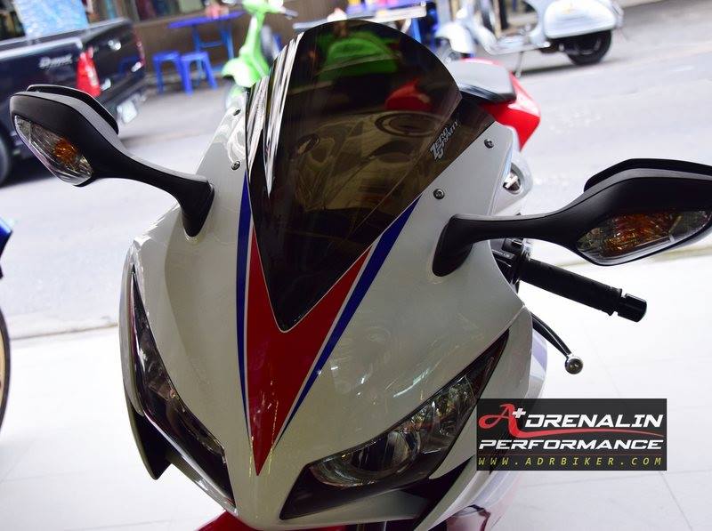 ชิวหน้า Zero Gravity WindScreen สำหรับ CBR1000RR