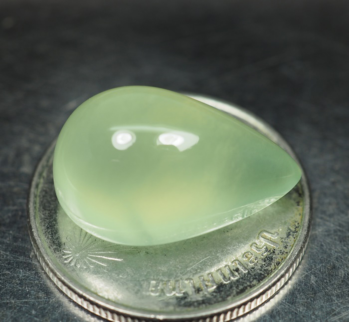 พรีไนท์ (Prehnite) 11.95 กะรัต