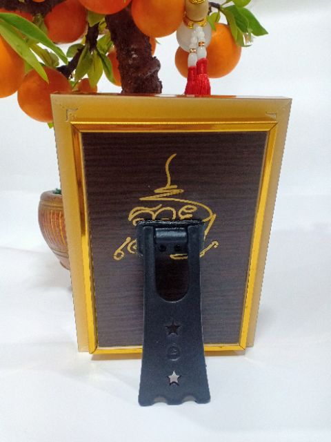 กรอบพญาครุฑ ลงยา นำเป็นของขวัญให้ผู้ใหญ่เพิ่มความเป็นสิริมงคล