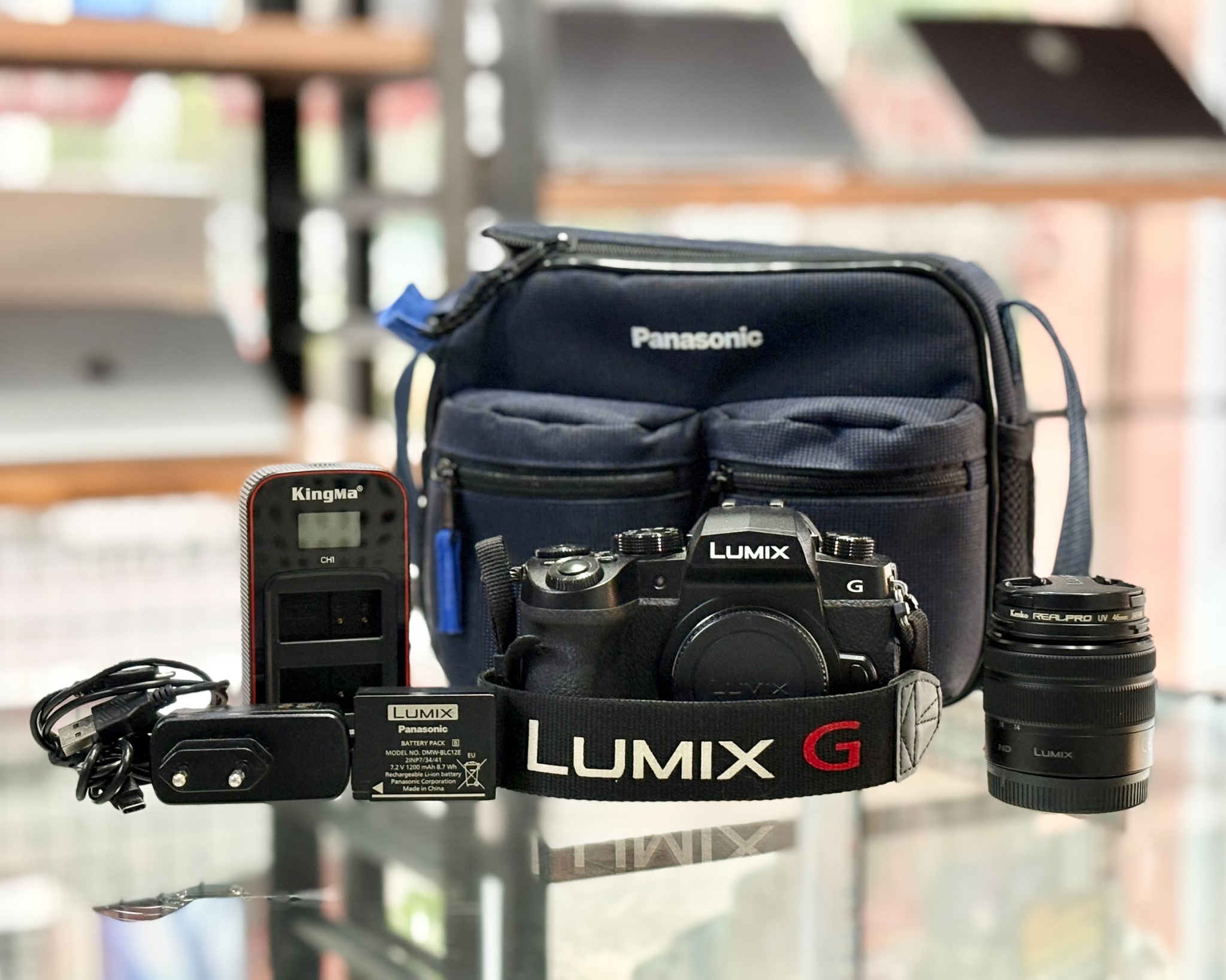 PANASONIC Lumix DC-G95 + Lumix Vario PZ 14-42 Lens