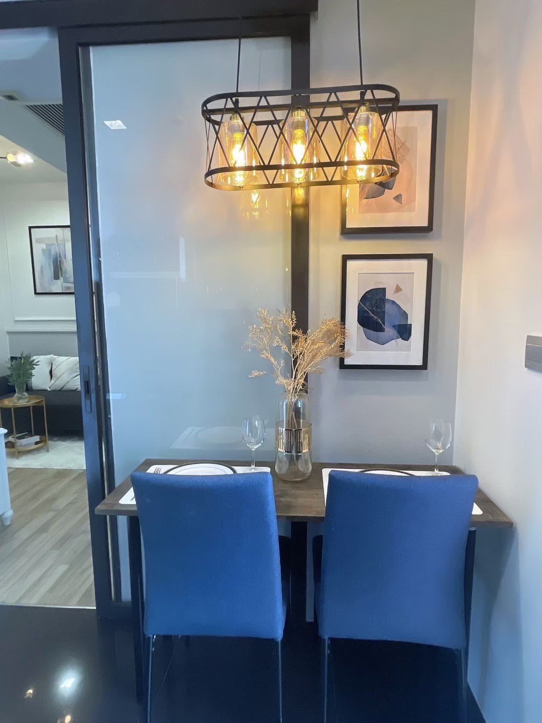 The Line Jatujak Mochit