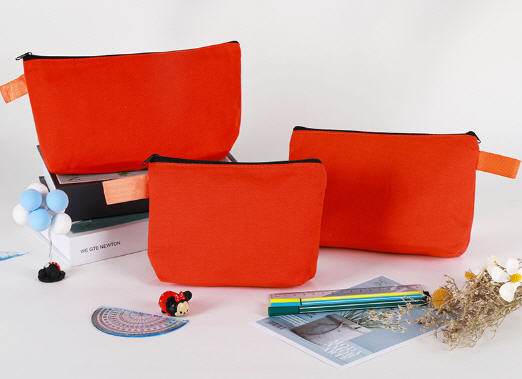 กระเป๋าผ้า,กระเป๋าผ้าใส่เครื่องสำอาง,กระเป๋าผ้าใส่เศษเหรียญ,25*13*4.5cm