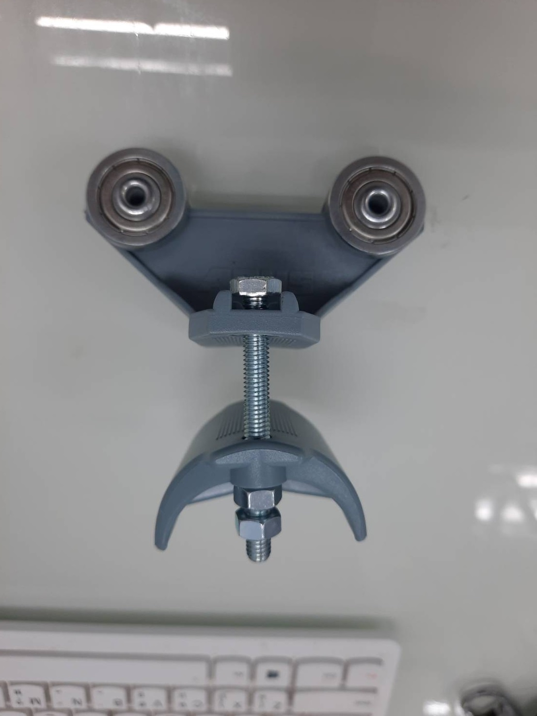 ลูกล้อจับสายไฟแบนชนิดพลาสติก ( ล้อชนิดลูกปืนเหล็ก ) ABUS C30/ Cable trolley (Plastic with ball bearing rollers) ABUS C30