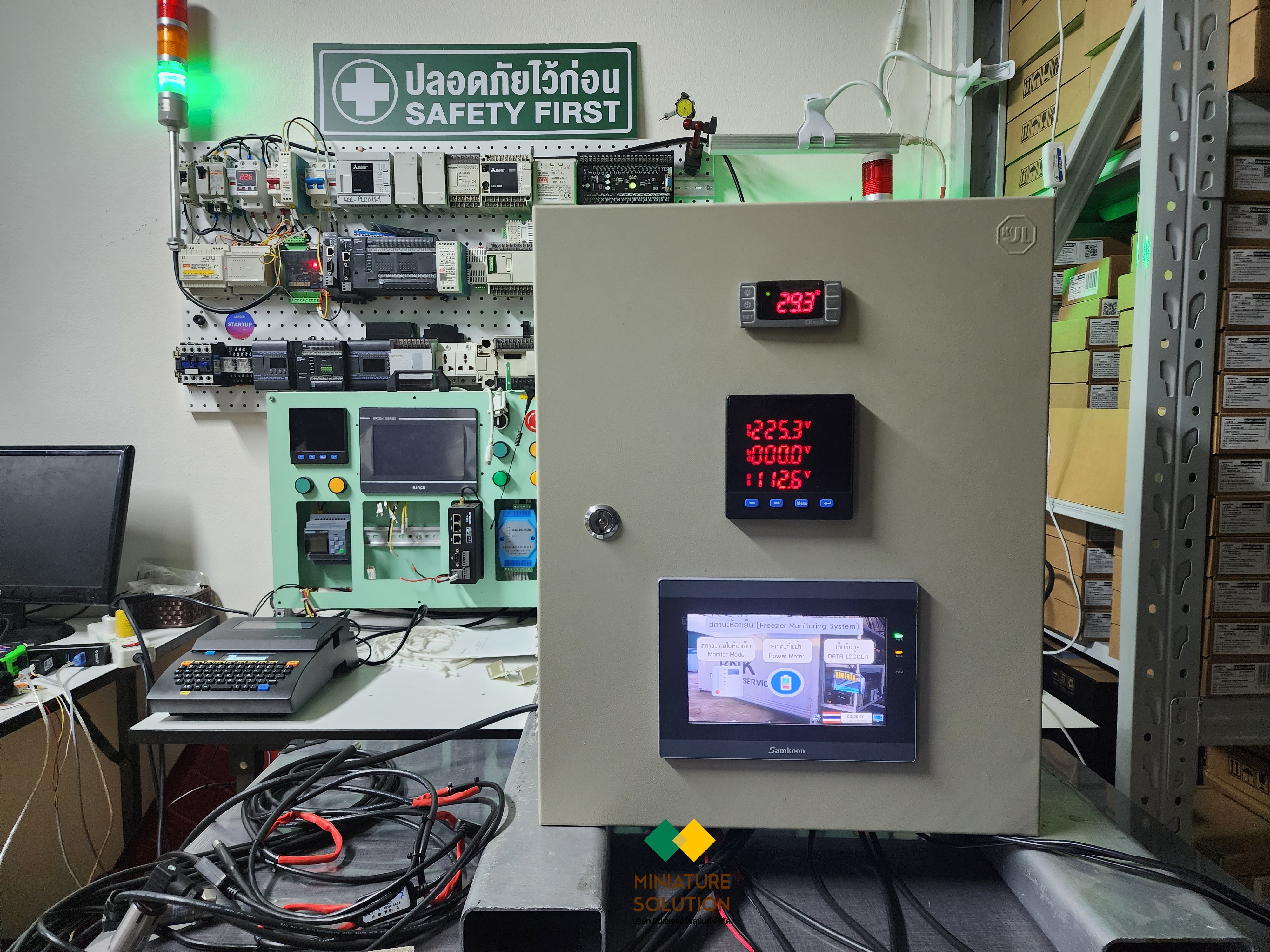 ตู้ควบคุม AHU ระบบทำความเย็นตู้คอนเทนเนอร์ วัดอุณหภูมิ ความชื้น วัดการใช้พลังงานไฟฟ้าเพื่อลดค่าไฟ