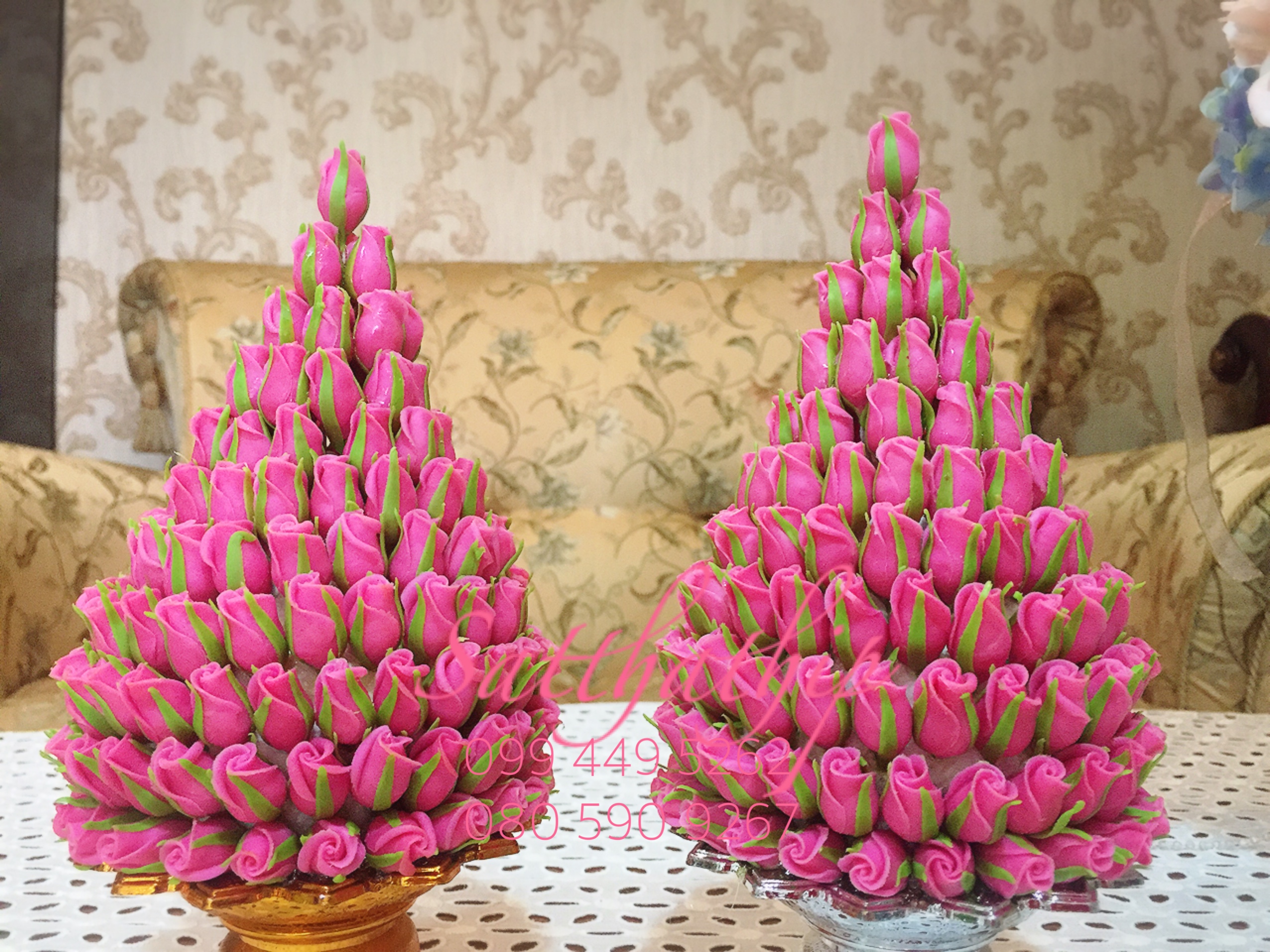 พานพุ่มดอกกุหลาบ ประดิษฐ์จากดิน [4 นิ้ว 1,590 บาท/คู่]