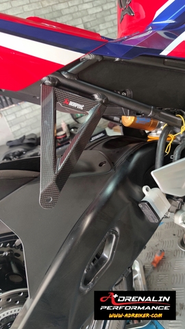 Akrapovic Slip-On WSBK trackday สำหรับ CBR1000RR-R 2021+ (For Exhibition only)