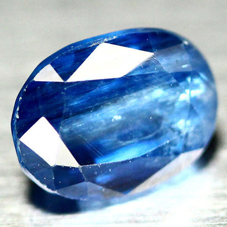 พลอยแท้ไคยาไนท์ (Kyanite) 2.06 กะรัต