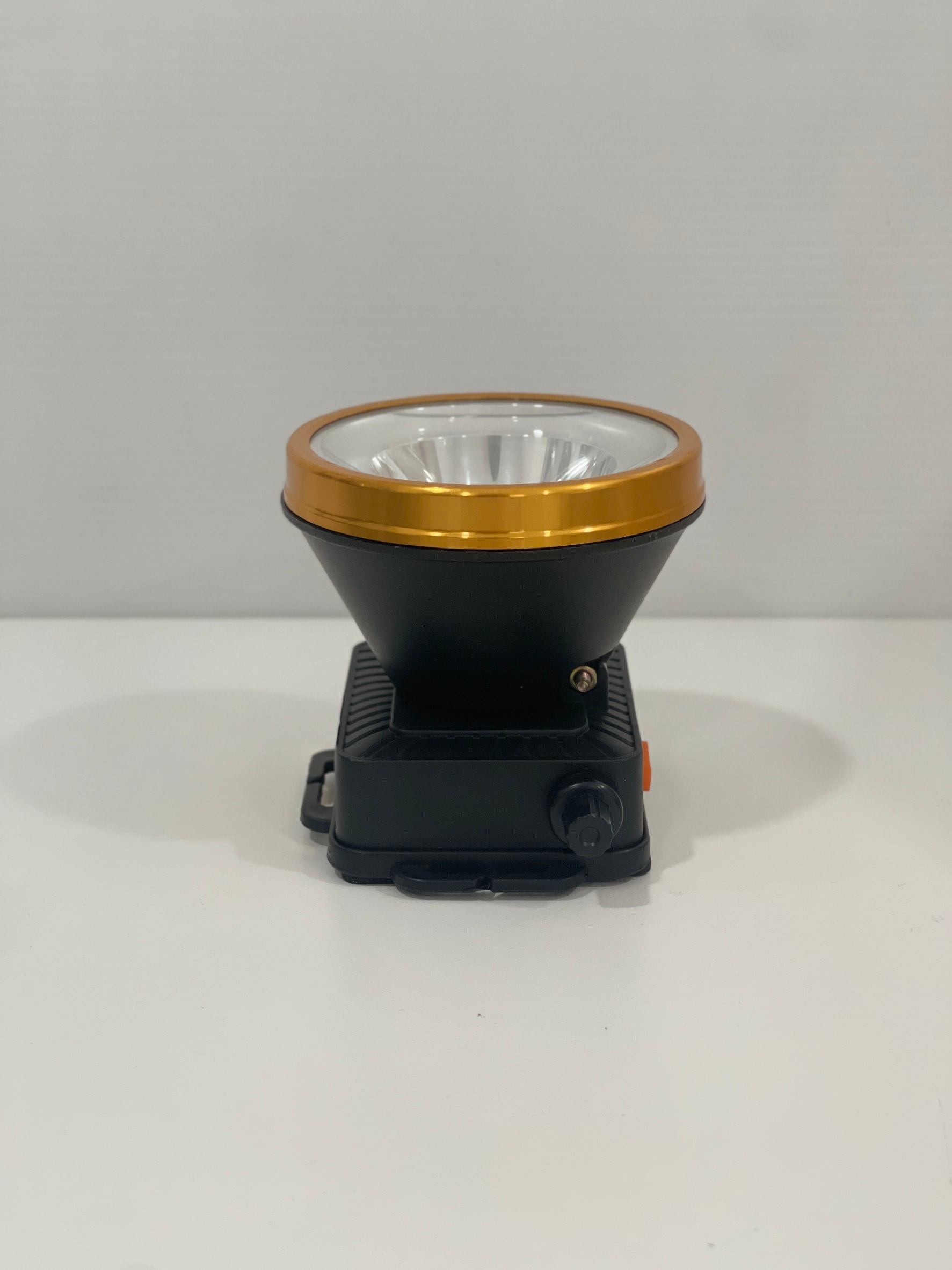 ไฟฉายคาดหัว LED รุ่น 7811 หมุนปรับความสว่าง ส่องได้ระยะไกล กันน้ำ