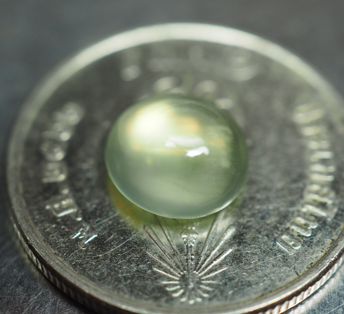 พรีไนท์สีเขียว (Prehnite) 1.70 กะรัต