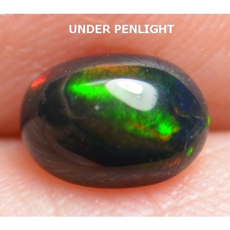 แบล็คโอปอลหลากสี (Opal) 0.60 กะรัต