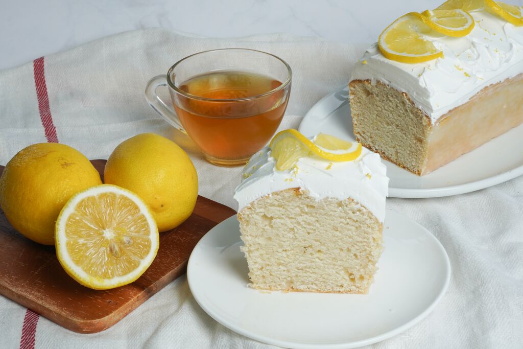 วิปปิ้งครีม ริชส์ เบเกอรี่ ท็อปปิ้ง RIch's Bakery Topping (non dairy whipping cream )1,000 ml. (02-9230)