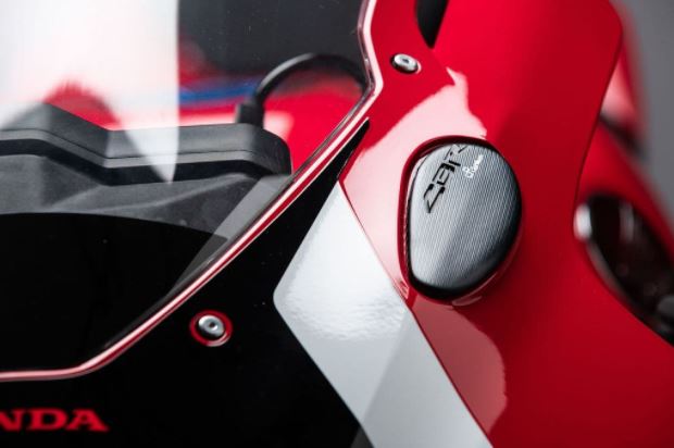 Lightech - อุดกระจก (Mirror hole caps) สำหรับ CBR1000RR 2008+