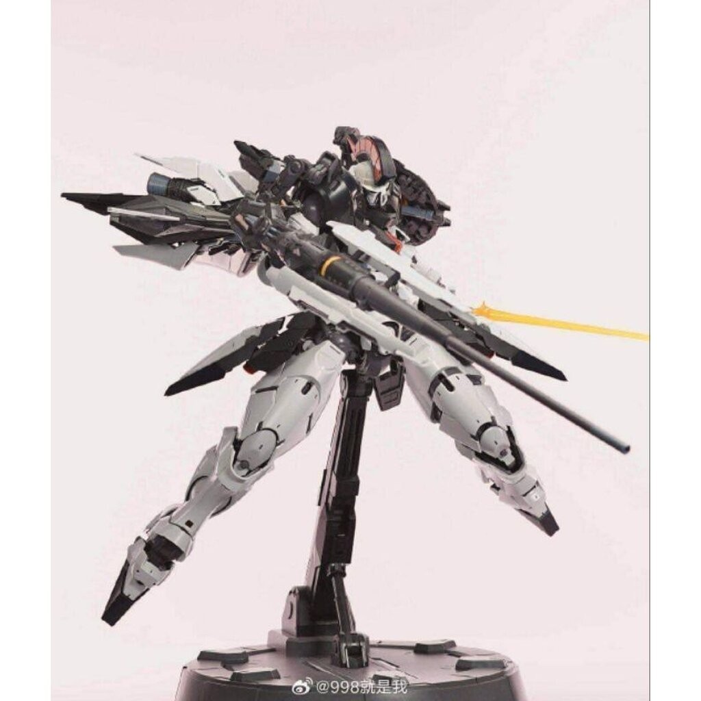 Strange Work 1/60 Monument (Tallgeese)
