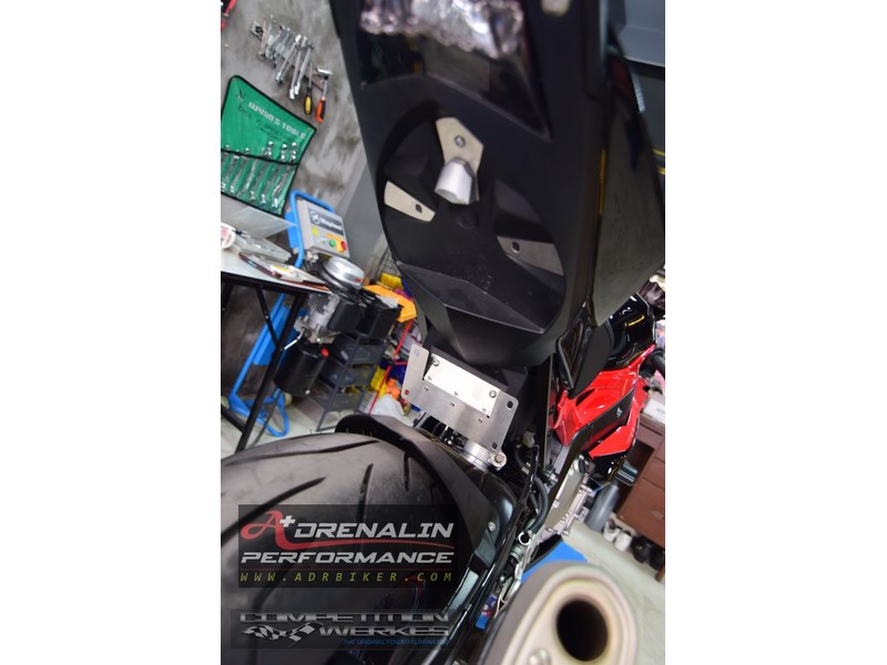 ท้ายสั้น ยี่ห้อ Competition werkes สำหรับ S1000RR 2011+