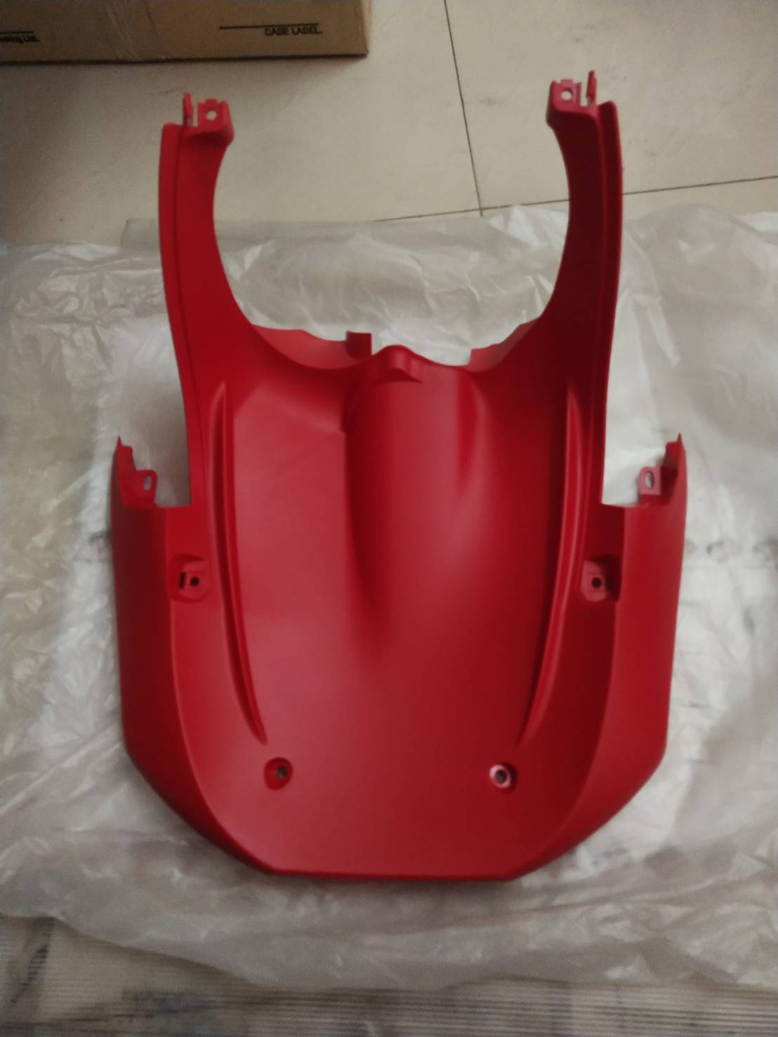 บังโคลนตัวใน สีแดง สำหรับรุ่น MIO125,MIO125I อะไหล่แท้ YAMAHA 33S-F1552-10