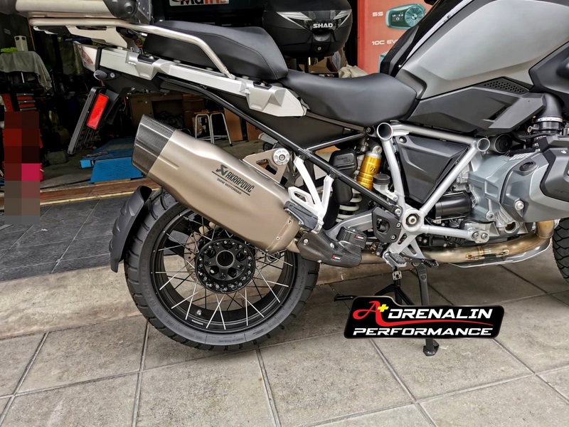 ท่อ Akrapovic ทรง HP สำหรับ R1250GS 2018+ ปลายไทเทเนียม (For Exhibition only)