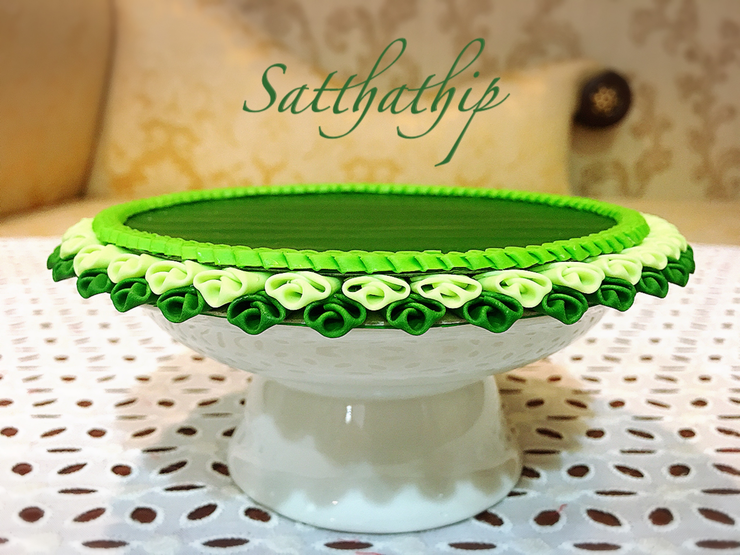 ชุดถาดใบตอง ประดิษฐ์จากดิน พร้อมพานเซรามิก - พานใบตอง - Tray