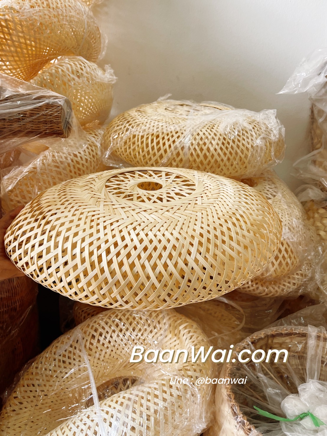 โคมไฟไม้ไผ่สาน ขนาด 35 * 50 * 16 cm