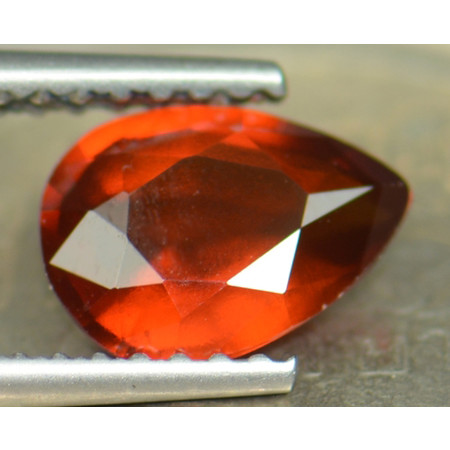 เฮสโซไนต์โกเมน (Hessonite) 1.05 กะรัตแดงส้มสวย