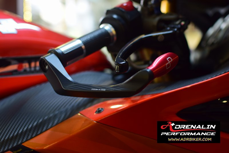การ์ดแฮนด์ Lightech ทรง GP สำหรับ CBR1000 ทุกรุ่น