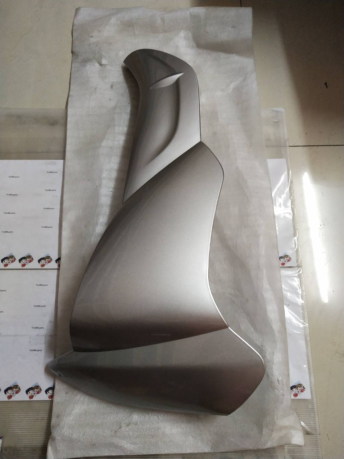 บังลมข้างขวา สีเทา สำหรับรุ่น SPARK อะไหล่แท้ YAMAHA 5TN-F8312-00-P3