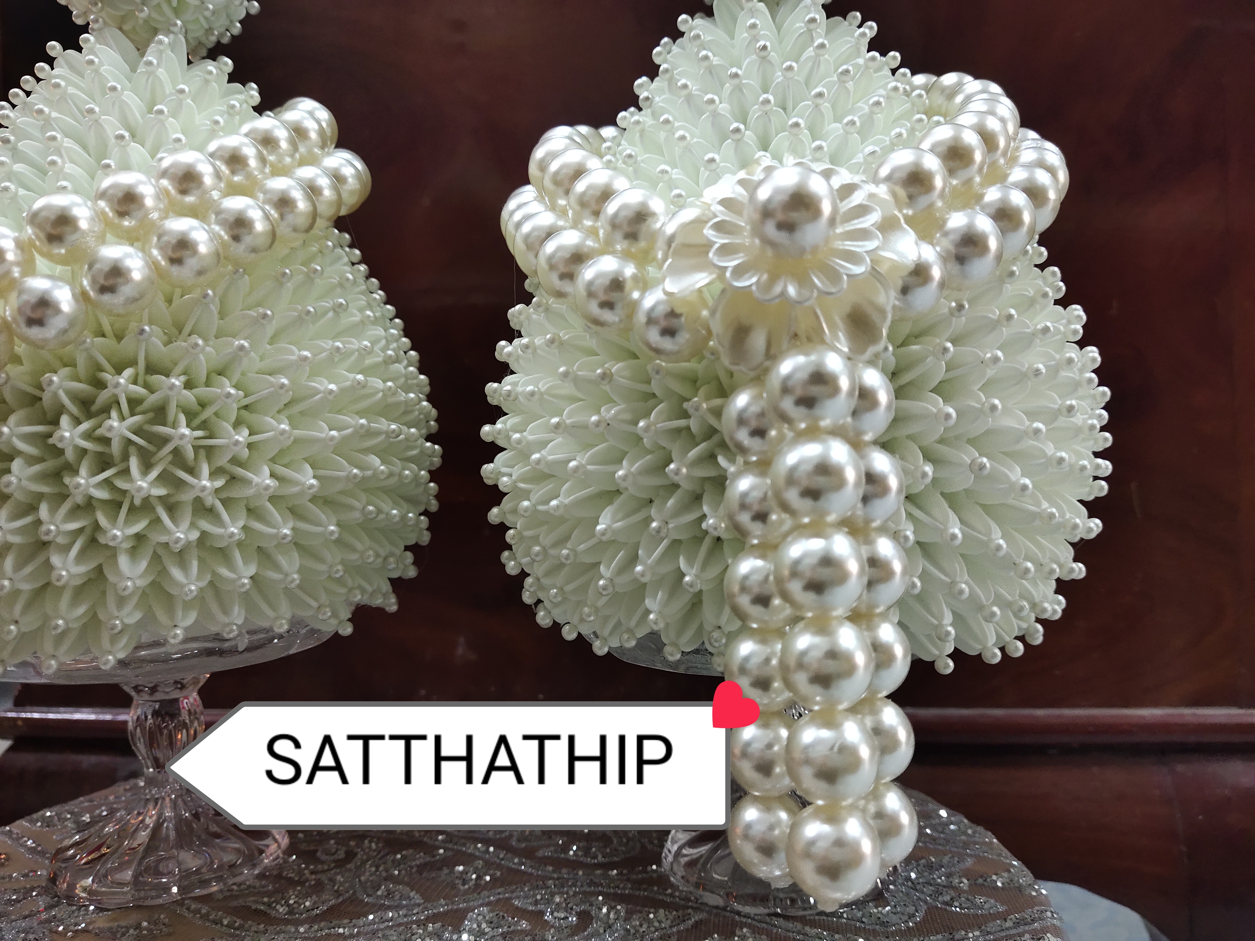 พานพุ่ม - พานพุ่มสักการะ - พานพุ่มดอกรัก - พานพุ่มดอกรักประดิษฐ์ (พลาสติก) - พานพุ่มสีขาว - Panpum