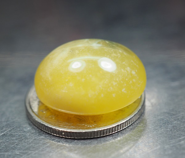 โอปอลสีเหลือง (Yellow Opal Mexico) 14.70 กะรัตลดราคา