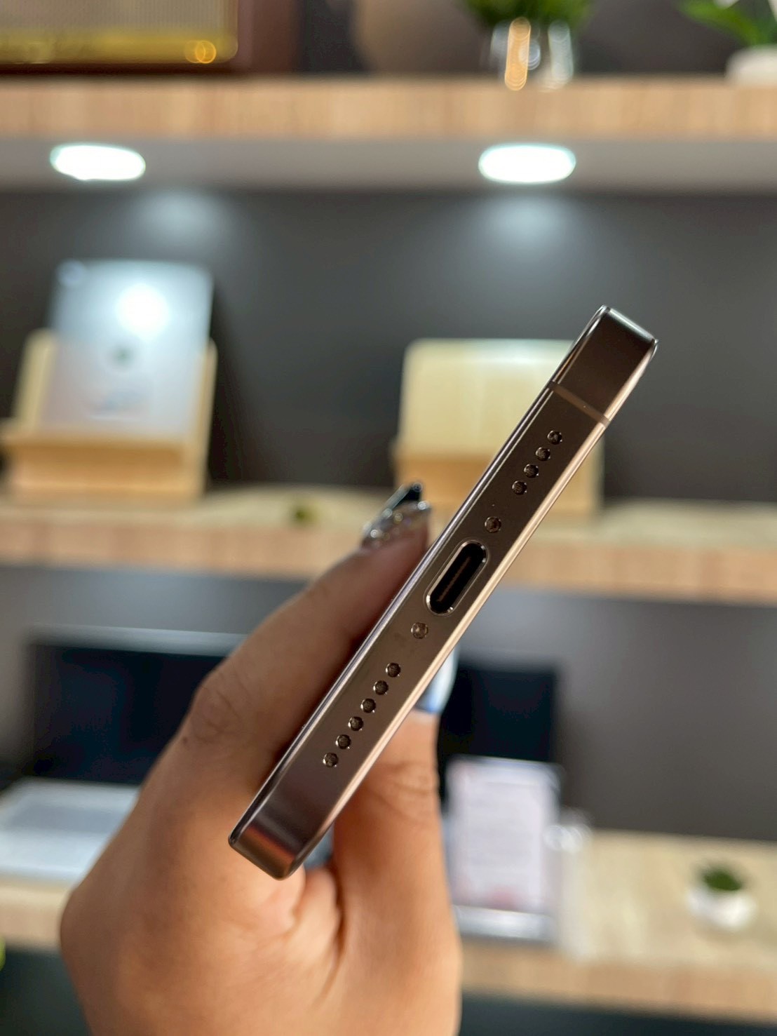 iPhone 16 Pro Max 1TB Desert Titanium