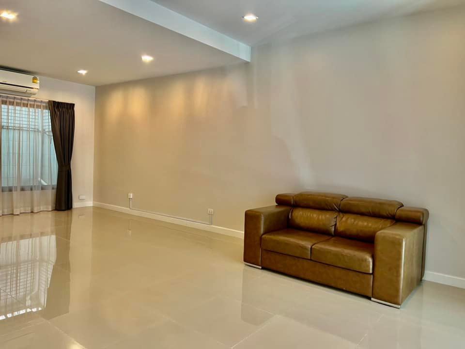 Townhouse Townhome for rent