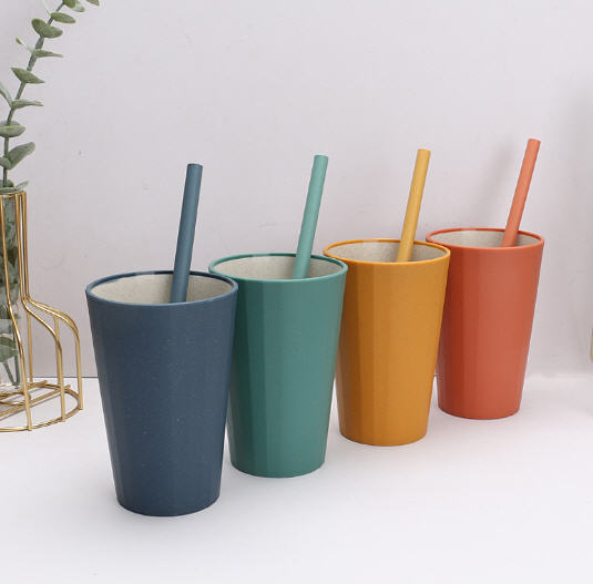 แก้วน้ำฟางข้าวสาลี,แก้วน้ำรักษ์โลก,แก้วพร้อมหลอด