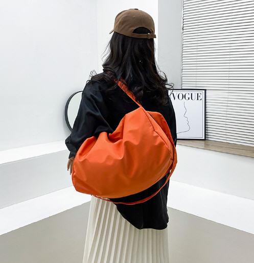 กระเป่าผ้า,กระเป๋าสะพาย,กระเป๋าใส่เสื้อผ้า,ขนาด40*26*23cm