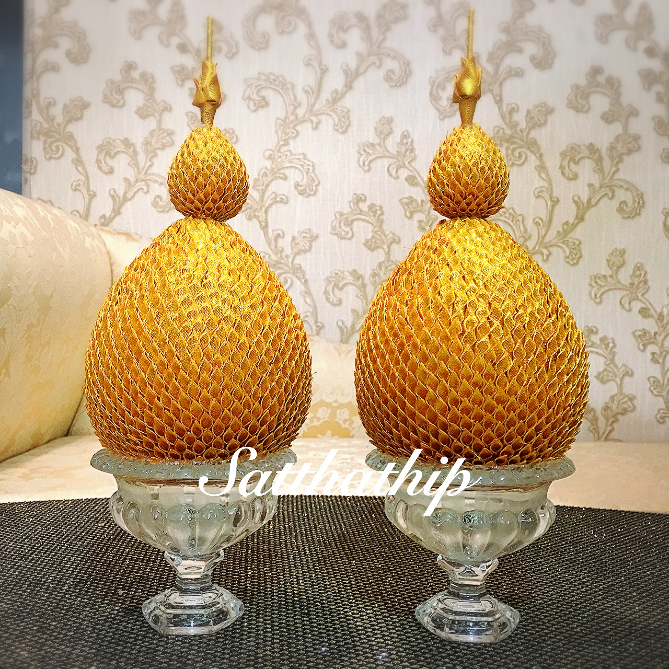 พานพุ่ม - พานพุ่มเงินทอง ประดับเกล็ดผ้า - พานพุ่มผ้าตาด - Phan bush