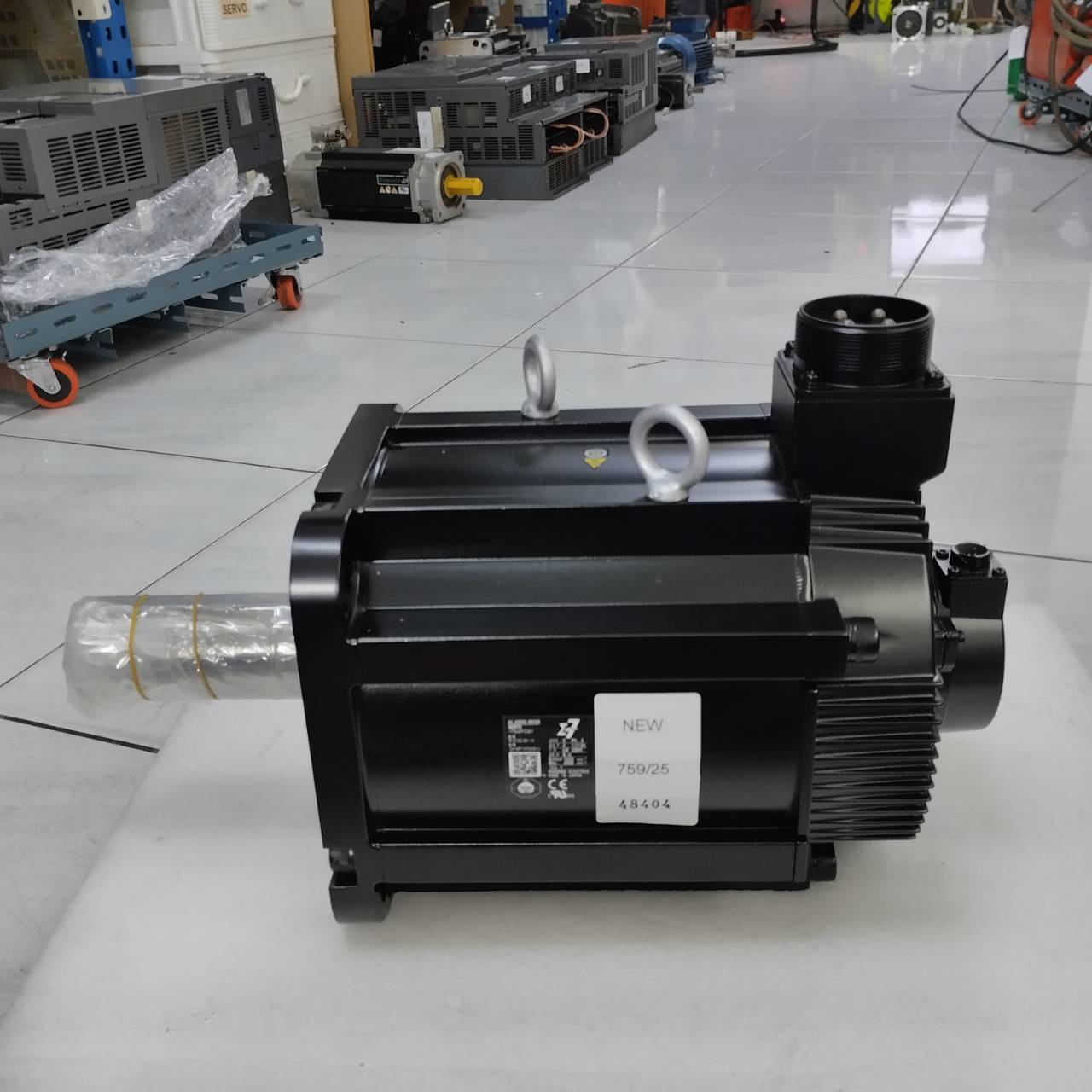 SGM7G-75AFC61 YASKAWA SERVO MOTOR