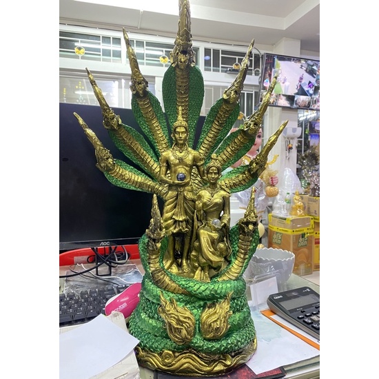 ปู่ศรีสุโธเเม่ย่าศรีประทุมมา ปู่ย่า นาคปรกใหญ่มาก สูง25นิ้ว กว้าง16นิ้ว