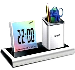 นาฬิกาตั้งโต๊ะพร้อมที่ใส่ปากกา